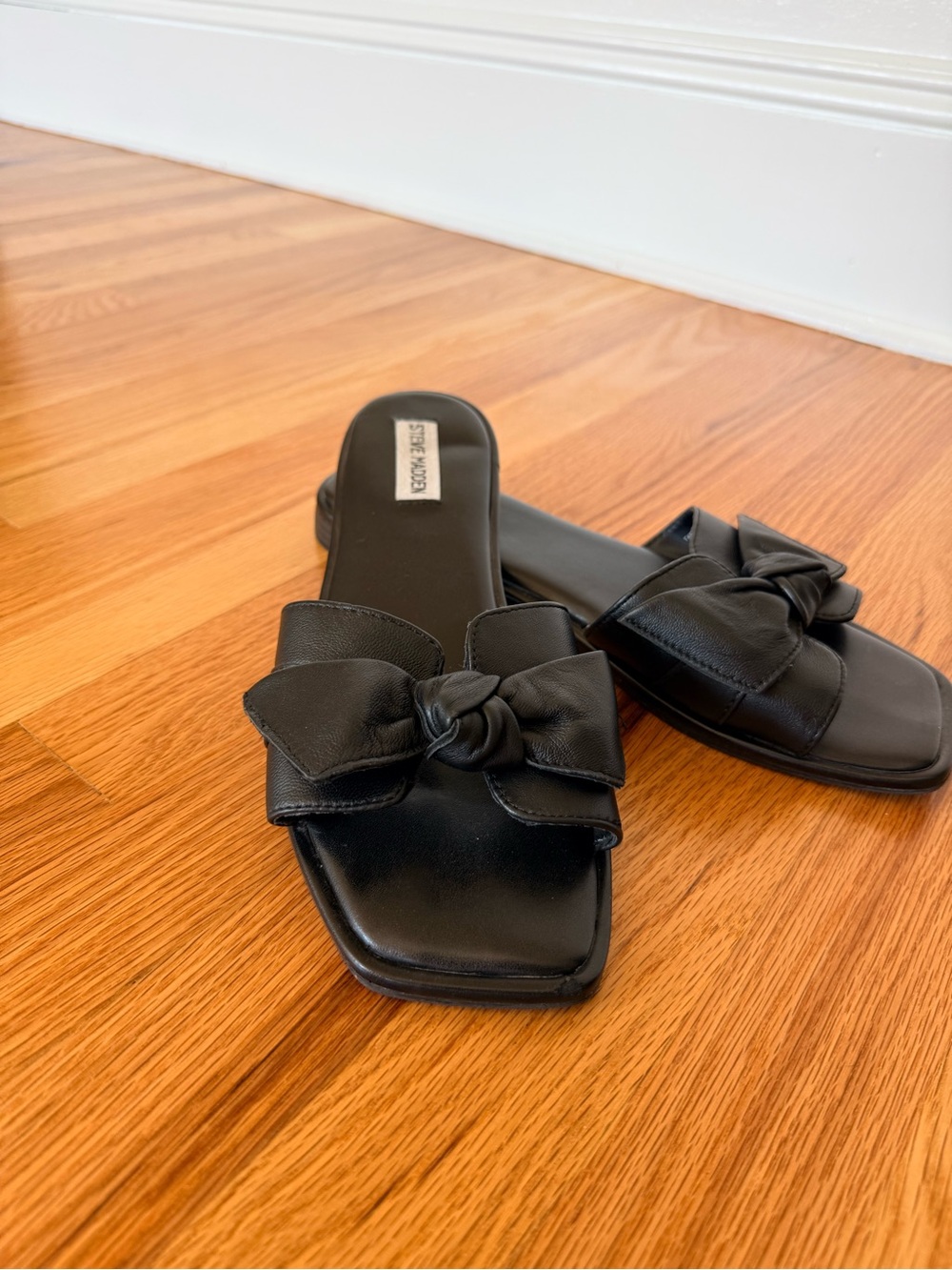 Steve Madden Black Knot Bow Slide Mules